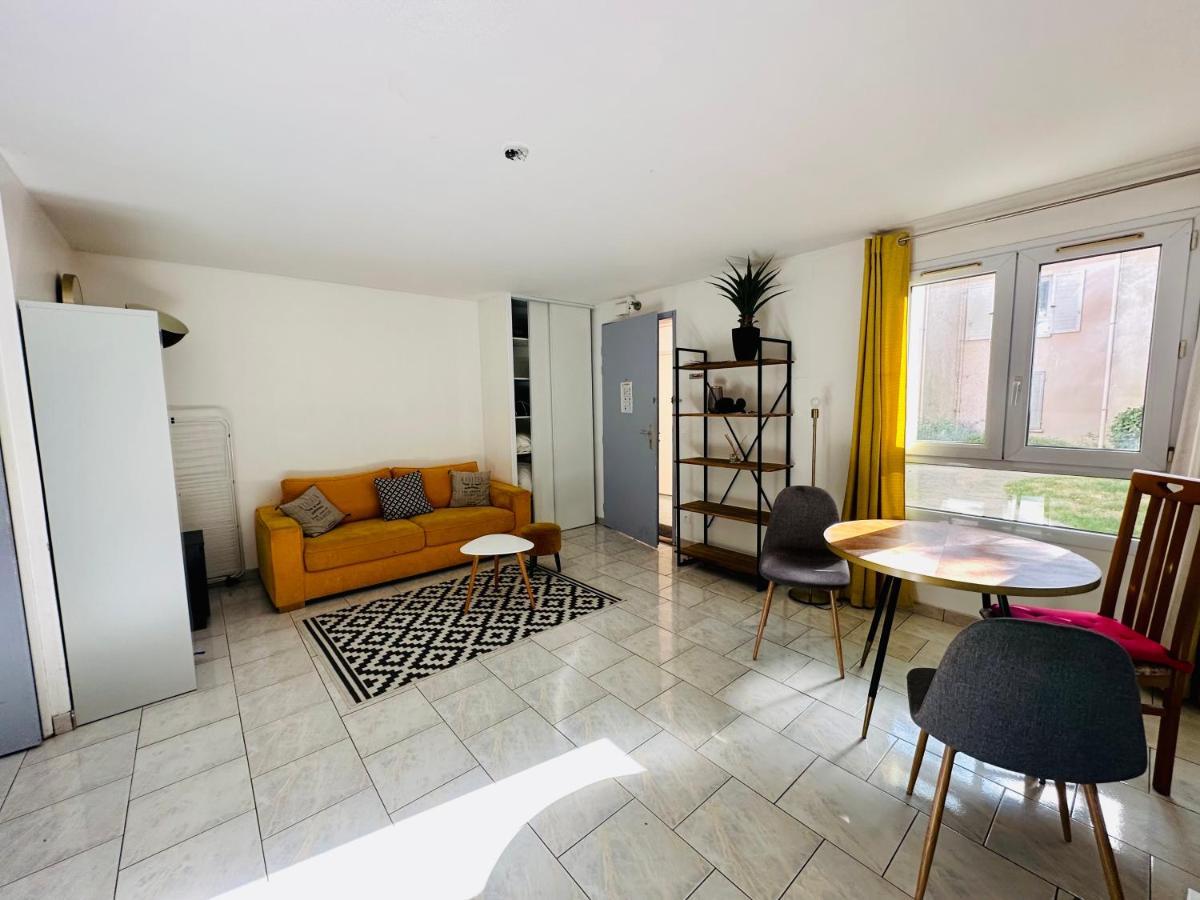 Appartement Eco 6 Personnes Magny-le-Hongre Buitenkant foto
